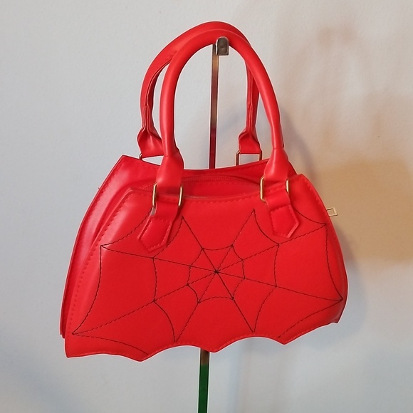 Red Spider Web Purse - Picture 6 of 8